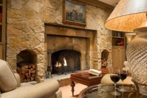 concierge-lounge-fireplace-and-wine-hugh-hargraves-01